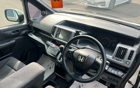 Honda Stepwgn IV, 2010 год, 1 399 000 рублей, 11 фотография