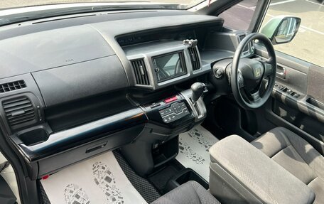 Honda Stepwgn IV, 2010 год, 1 399 000 рублей, 13 фотография