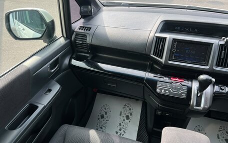 Honda Stepwgn IV, 2010 год, 1 399 000 рублей, 14 фотография