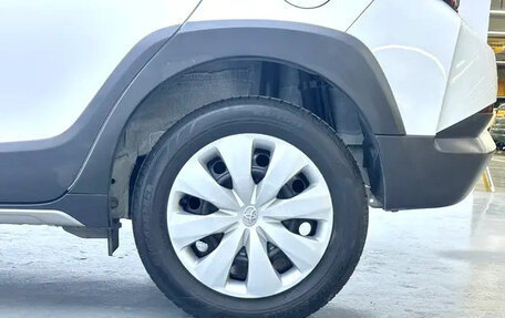 Toyota Yaris, 2022 год, 1 200 000 рублей, 13 фотография
