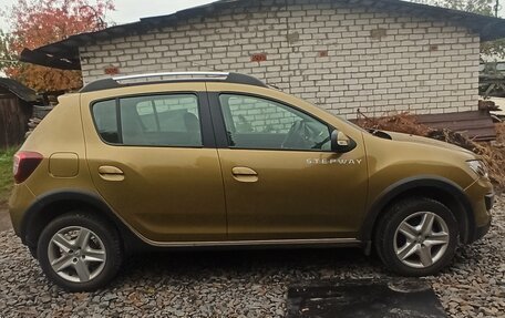 Renault Sandero II рестайлинг, 2014 год, 950 000 рублей, 4 фотография