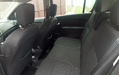 Renault Sandero II рестайлинг, 2014 год, 950 000 рублей, 10 фотография