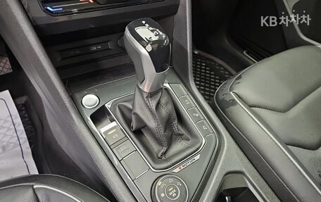 Volkswagen Tiguan II, 2023 год, 2 340 020 рублей, 8 фотография
