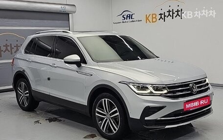 Volkswagen Tiguan II, 2023 год, 2 340 020 рублей, 4 фотография