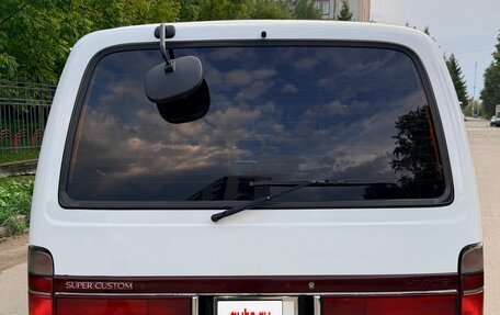 Toyota HiAce H100, 2003 год, 1 550 000 рублей, 6 фотография