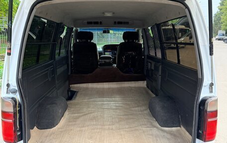 Toyota HiAce H100, 2003 год, 1 550 000 рублей, 17 фотография