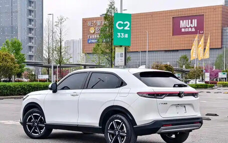 Honda Vezel, 2023 год, 1 810 004 рублей, 4 фотография
