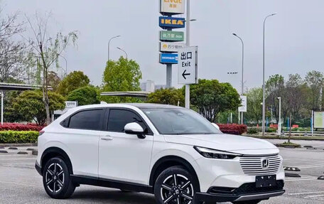 Honda Vezel, 2023 год, 1 810 004 рублей, 3 фотография