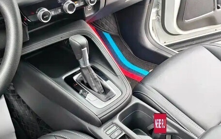 Honda Vezel, 2023 год, 1 810 004 рублей, 15 фотография