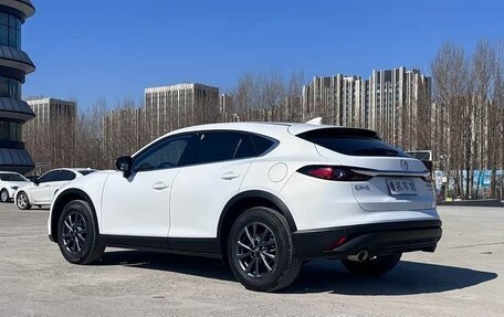 Mazda CX-4, 2022 год, 1 676 000 рублей, 5 фотография