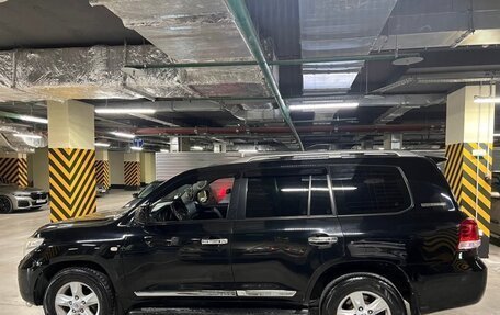 Toyota Land Cruiser 200, 2011 год, 2 750 000 рублей, 4 фотография