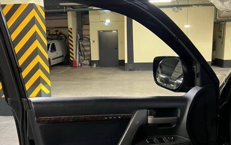 Toyota Land Cruiser 200, 2011 год, 2 750 000 рублей, 10 фотография
