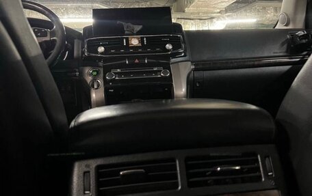 Toyota Land Cruiser 200, 2011 год, 2 750 000 рублей, 11 фотография