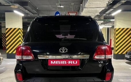 Toyota Land Cruiser 200, 2011 год, 2 750 000 рублей, 5 фотография