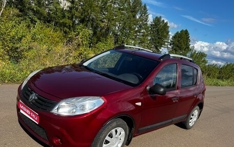 Renault Sandero I, 2012 год, 385 000 рублей, 1 фотография