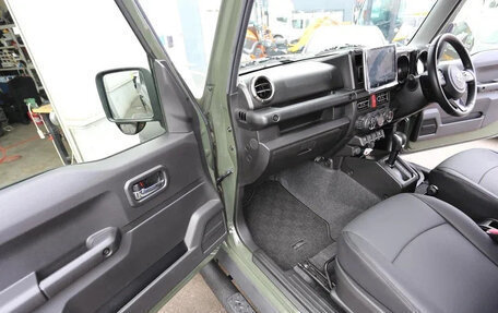 Suzuki Jimny, 2021 год, 1 820 000 рублей, 15 фотография