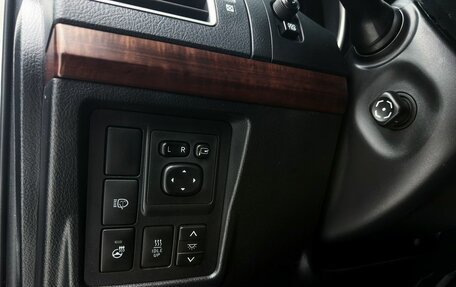 Toyota Land Cruiser Prado 150 рестайлинг 2, 2016 год, 3 199 000 рублей, 11 фотография