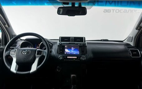 Toyota Land Cruiser Prado 150 рестайлинг 2, 2016 год, 3 199 000 рублей, 23 фотография