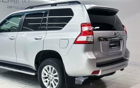 Toyota Land Cruiser Prado 150 рестайлинг 2, 2016 год, 3 199 000 рублей, 26 фотография