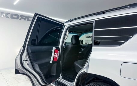 Toyota Land Cruiser Prado 150 рестайлинг 2, 2016 год, 3 199 000 рублей, 21 фотография