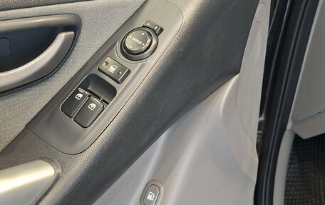 Hyundai H-1 II рестайлинг, 2015 год, 1 400 000 рублей, 10 фотография