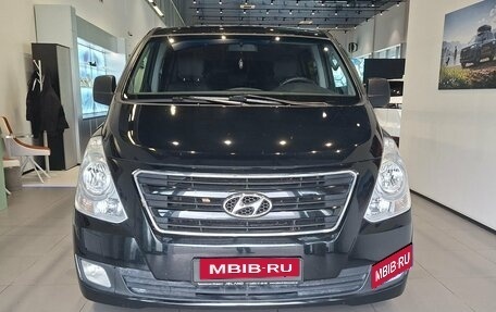 Hyundai H-1 II рестайлинг, 2015 год, 1 400 000 рублей, 2 фотография