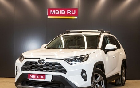 Toyota RAV4, 2019 год, 2 964 000 рублей, 1 фотография