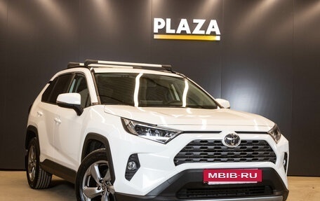Toyota RAV4, 2019 год, 2 964 000 рублей, 2 фотография