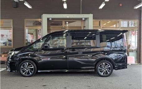 Honda Stepwgn IV, 2022 год, 1 650 333 рублей, 3 фотография