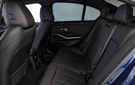 BMW 3 серия, 2020 год, 3 350 000 рублей, 18 фотография