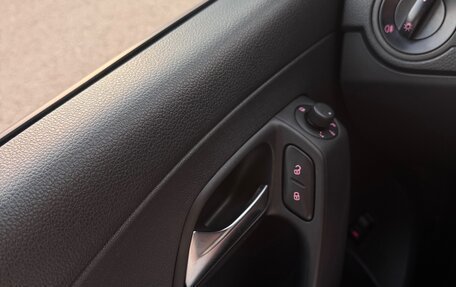 Volkswagen Polo VI (EU Market), 2018 год, 1 050 000 рублей, 8 фотография
