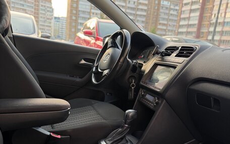 Volkswagen Polo VI (EU Market), 2018 год, 1 050 000 рублей, 5 фотография