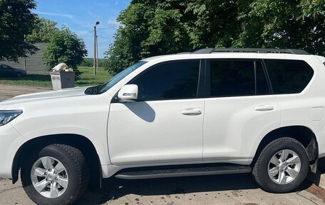 Toyota Land Cruiser Prado 150 рестайлинг 2, 2019 год, 5 420 000 рублей, 3 фотография