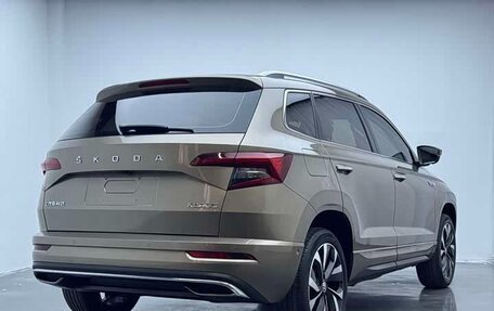 Skoda Karoq I, 2022 год, 1 650 000 рублей, 4 фотография