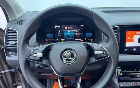 Skoda Karoq I, 2022 год, 1 650 000 рублей, 9 фотография