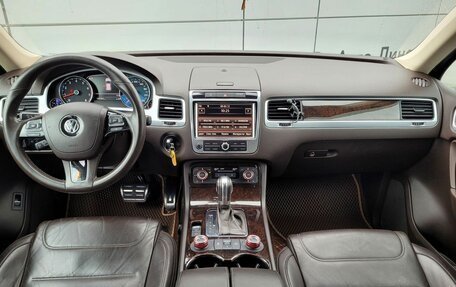 Volkswagen Touareg III, 2011 год, 2 300 000 рублей, 10 фотография