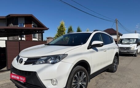Toyota RAV4, 2014 год, 2 300 000 рублей, 2 фотография