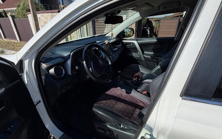 Toyota RAV4, 2014 год, 2 300 000 рублей, 6 фотография