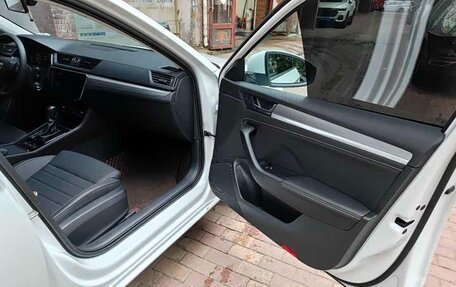 Skoda Superb III рестайлинг, 2023 год, 1 690 000 рублей, 9 фотография