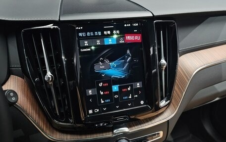 Volvo XC60 II, 2024 год, 5 507 112 рублей, 10 фотография