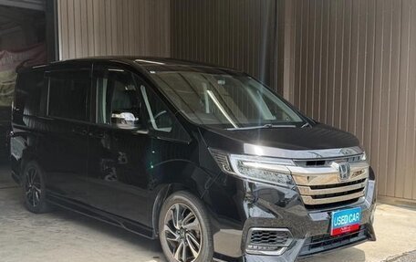 Honda Stepwgn IV, 2018 год, 1 800 600 рублей, 3 фотография