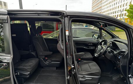 Toyota Voxy III, 2018 год, 1 850 000 рублей, 13 фотография