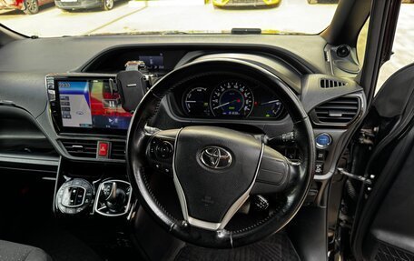 Toyota Voxy III, 2018 год, 1 850 000 рублей, 8 фотография