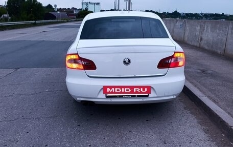 Skoda Superb III рестайлинг, 2012 год, 1 050 000 рублей, 3 фотография