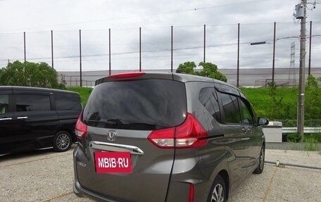 Honda Freed II, 2021 год, 1 400 000 рублей, 6 фотография