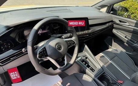 Volkswagen Golf VIII, 2023 год, 1 870 000 рублей, 9 фотография