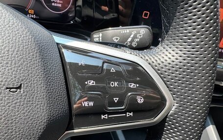 Volkswagen Golf VIII, 2023 год, 1 870 000 рублей, 16 фотография