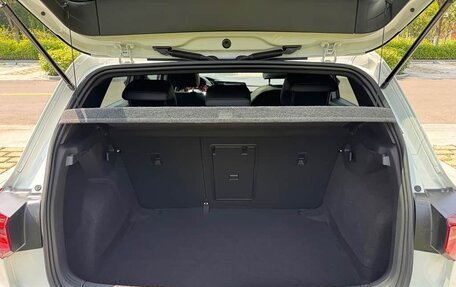 Volkswagen Golf VIII, 2023 год, 1 870 000 рублей, 21 фотография