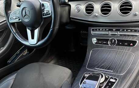 Mercedes-Benz E-Класс, 2019 год, 3 950 000 рублей, 14 фотография
