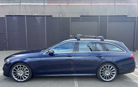 Mercedes-Benz E-Класс, 2019 год, 3 950 000 рублей, 9 фотография